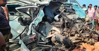 কুষ্টিয়ায় অ্যাম্বুলেন্স-ট্রলির সংঘর্ষে নিহত ১, আহত ৩